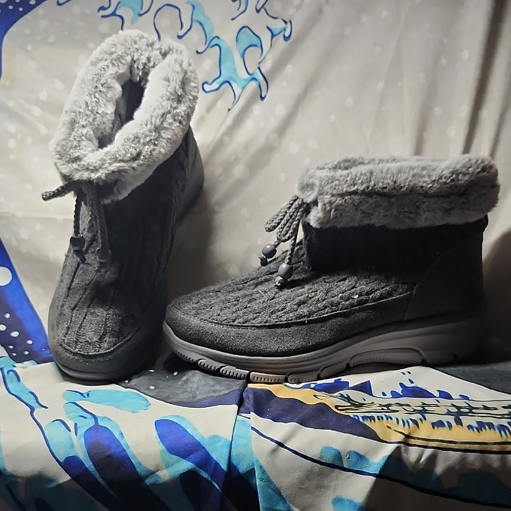 Skechers Charcoal Fur-Lined Winter Boots